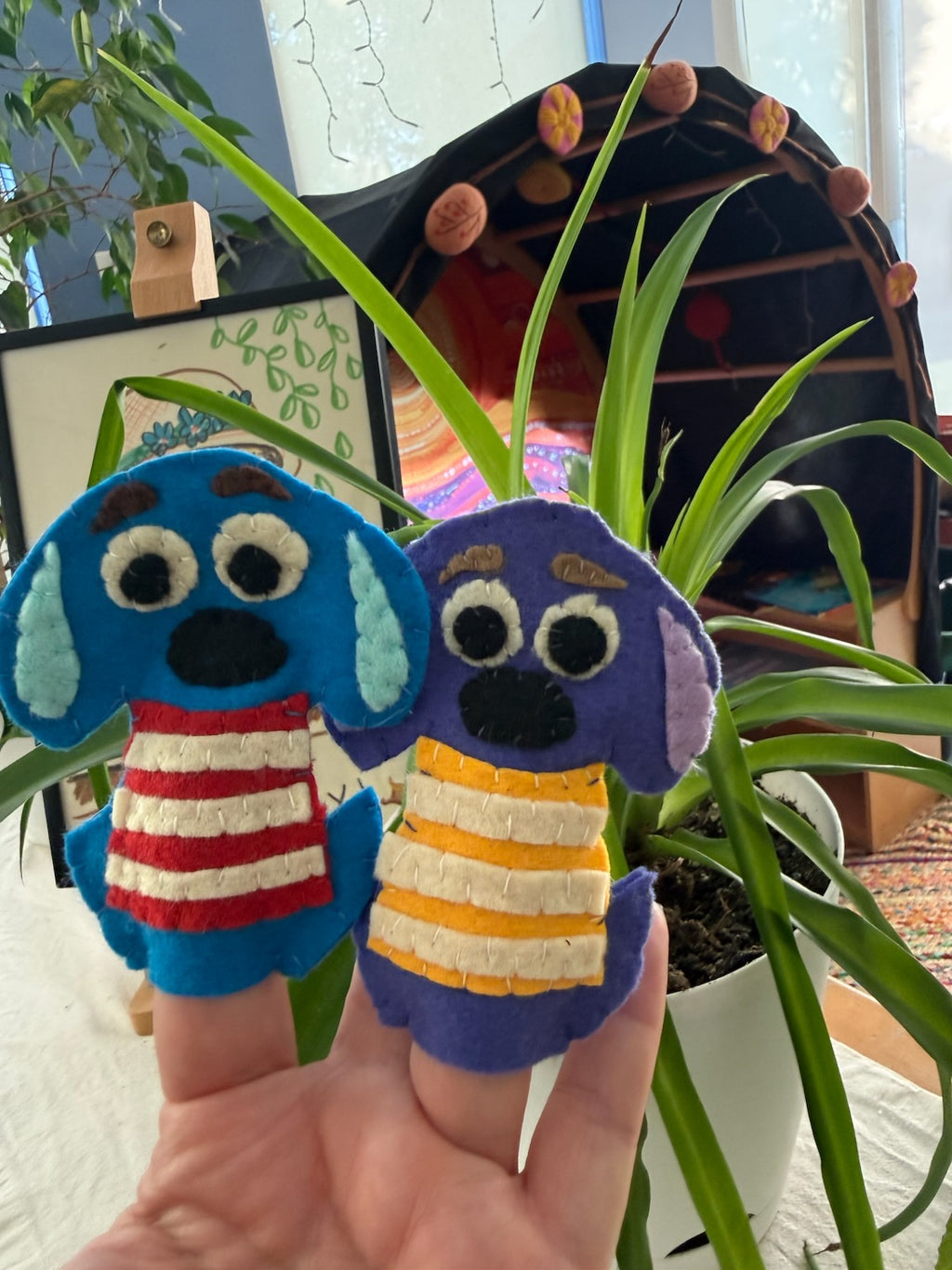 The Hoot Hoot Way & Finger Puppet Set